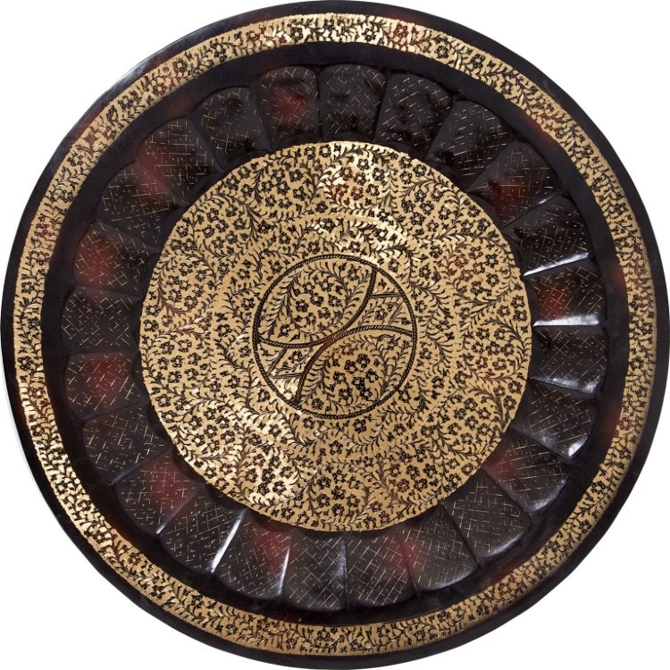 Тарелка настенная, 70,5 см, листочки, черно-золотая с красным (латунь)